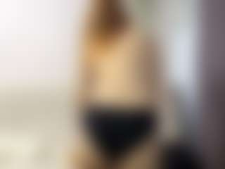 Live cam show with Lina - Petite on Camsoda