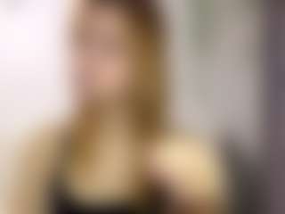 Live cam show with Lina - Petite Teen (18+) on Camsoda