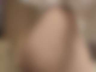 Live cam show with Stella-Colli - Small Tits on Camsoda