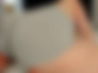 Spettacolo in cam dal vivo con Stella-Colli - Nipple Piercings su Camsoda