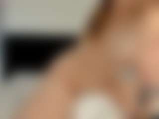 Live cam show with Stella-Colli - Brown Hair on fuklive.com