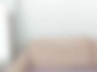 Live cam show with Stellla - Blonde Hair on livesexfox.com