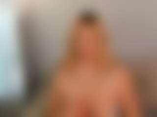 Live cam show with Stellla - Normal on Camsoda