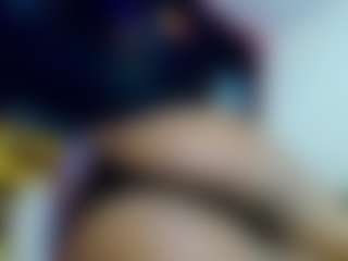Live cam show with NashlaSexy - Average on Milfs Live