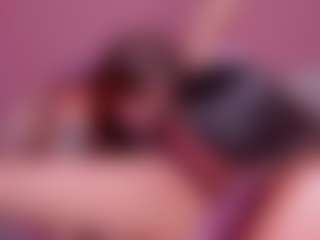 Live cam show with vivi-lovx - Shaved Pussy on dropp.cam