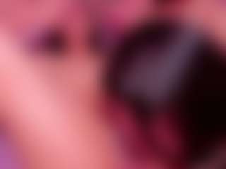 Live cam show with vivi-lovx - Deepthroat on Camsoda