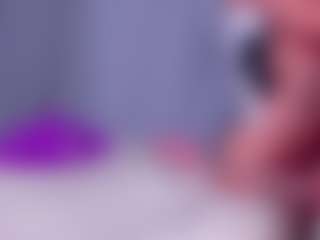 Live cam show with vivi-lovx - Blue Eyes on Mixed Magazine Live