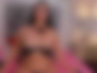 zharia-lux25's Live Sex Cam Show