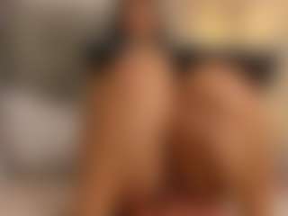 zharia-lux25's Live Sex Cam Show