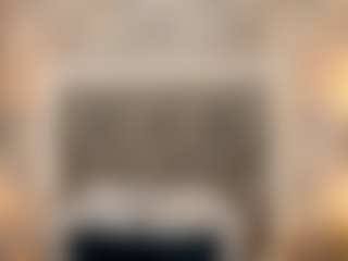 Live cam show with zharia-lux25 - Oil on Camsoda