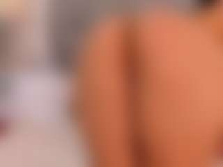 zharia-lux25's Live Sex Cam Show