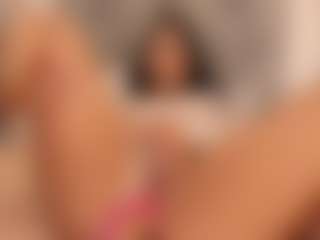 Live cam show with zharia-lux25 - Ride Torso on Camsoda