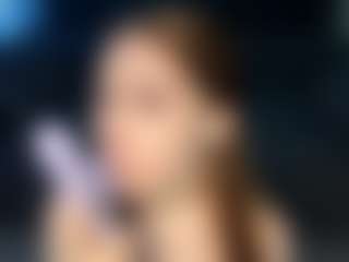 Live cam show with Val - Glasses on Fapmatic.com