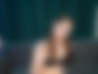 Live cam show with Val - Twerking on https://playwithruby.com