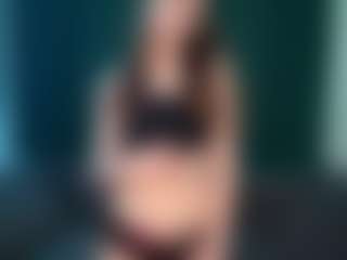 Live cam show with Val - Flash on AdultVida.com
