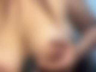 Live cam show with Candylove019 - Mobile on Fit Hotties