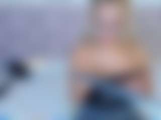 Live cam show with CriistyBloom - Nipple Piercings on camtv