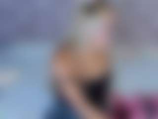 CriistyBloom's Live Sex Cam Show