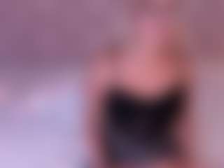 CriistyBloom's Live Sex Cam Show