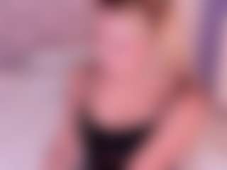 Live cam show with CriistyBloom - Solo Show on friskycurves.com