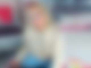 CriistyBloom's Live Sex Cam Show