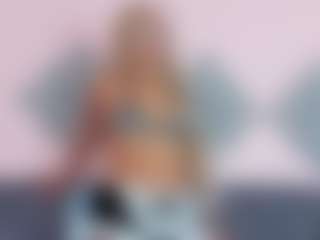 CriistyBloom's Live Sex Cam Show