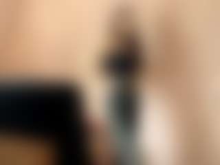 Live cam show with GeneviveIffland - Camel Toe on Camsoda