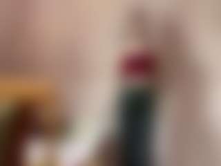 Live cam show with GeneviveIffland - College on Gym Cam Girls
