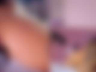 Live cam show with Iamlola_ - Erotic Dance on livesuperchat.net