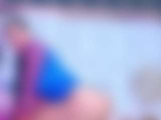 MiaBrihtny MILF webcam performer live streaming