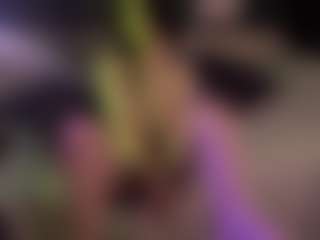 Live cam show with MickeDio - English on Camming Site