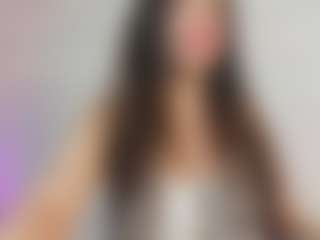 Live cam show with Ruby-diamonds - Camel Toe on Soda Cam