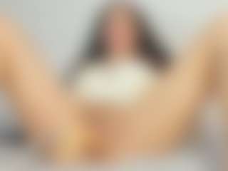 Live cam show with Ruby-diamonds - Camel Toe on fapnchat