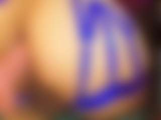 Live cam show with BubbleAsshot - Black Hair on Milfs Live