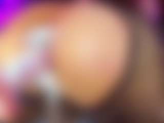 Live cam show with BubbleAsshot - HD on Camsoda