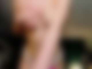 Live cam show with Mia - Young Adult on galaxygirlnitro.com