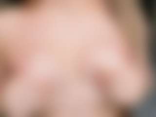 Live cam show with Mia - Young Adult on Fapmatic.com