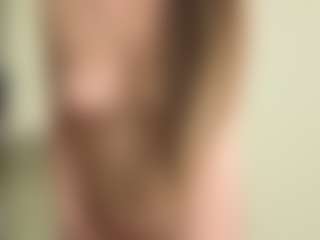 Live cam show with Mia - Hairy Pussy on SinfulBabes