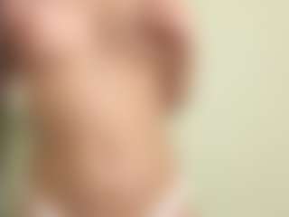 Mia's Live Sex Cam Show