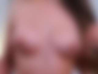 Mia's Live Sex Cam Show