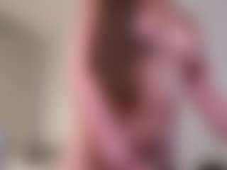 Mia's Live Sex Cam Show
