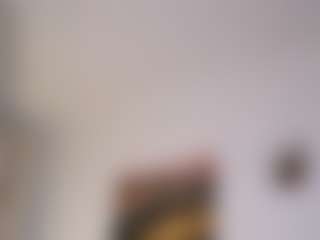 Mia's Live Sex Cam Show