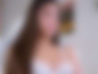 Live cam show with Mia - Muscle on Dolls Live