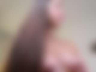 Live cam show with Mia - Upskirt on Mixed Magazine Live
