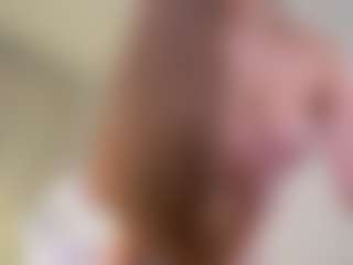 Mia's Live Sex Cam Show