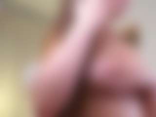 Mia's Live Sex Cam Show