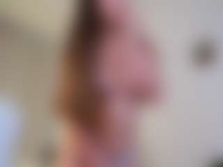 Live cam show with Mia - Muscle on CamwithHer