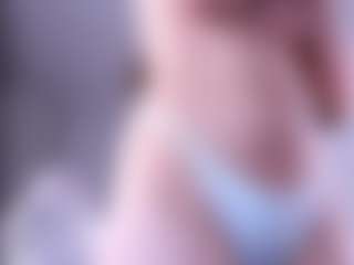 Live cam show with Mia - Muscle on CamwithHer