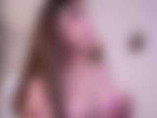 Live cam show with Mia - Skinny on MyBangCams