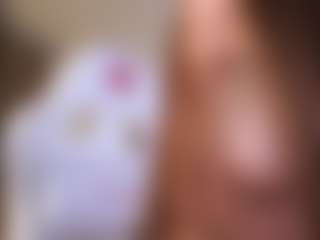 Live cam show with Mia - Joi on sexytreat.net